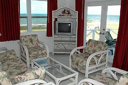 מארש הארבור Pelican Beach Villas מראה חיצוני תמונה