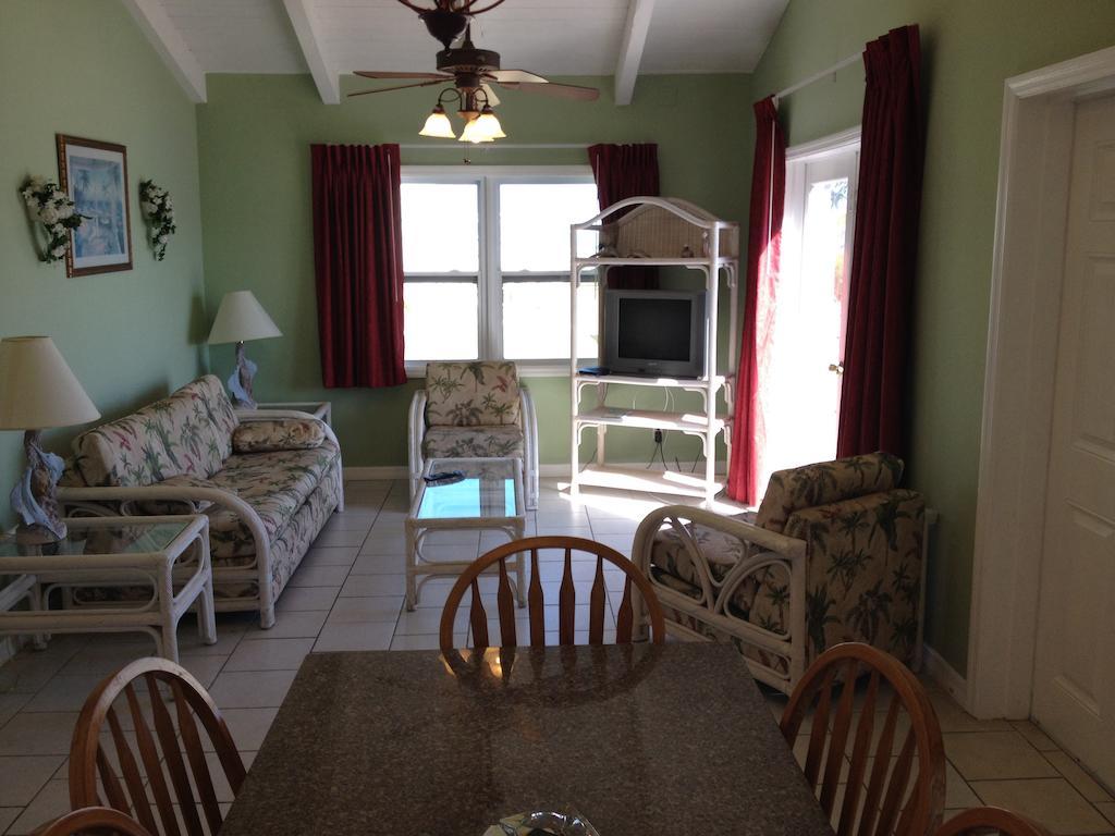 מארש הארבור Pelican Beach Villas מראה חיצוני תמונה